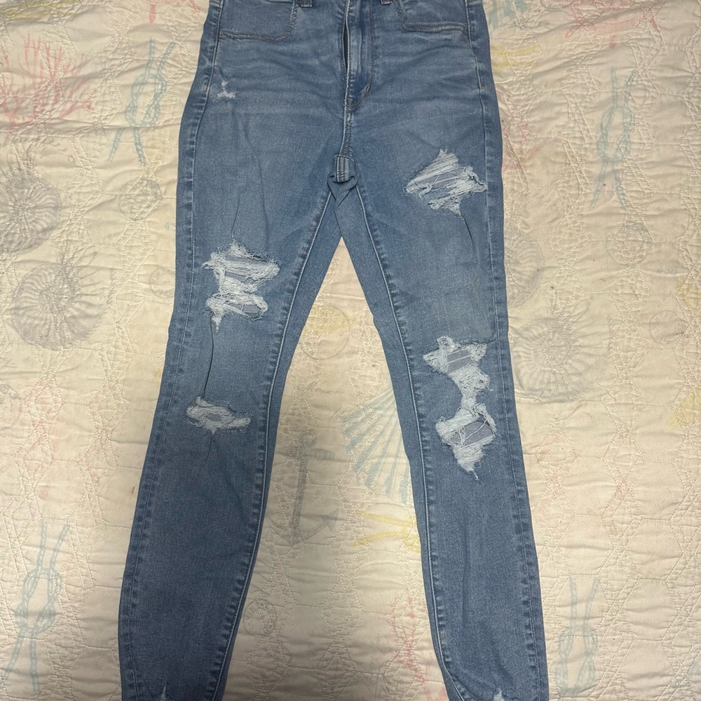 American Eagle Outfitters Light Blue Distressed Skinny Jeans